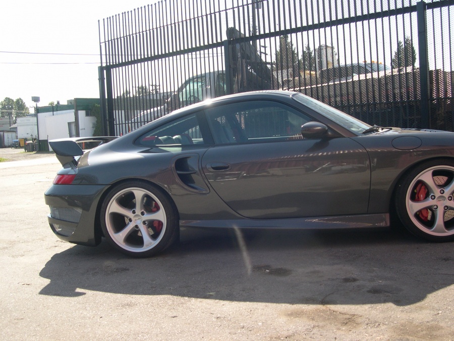 Name:  996TT  TA style rear bpr 005.jpg
Views: 289
Size:  253.6 KB