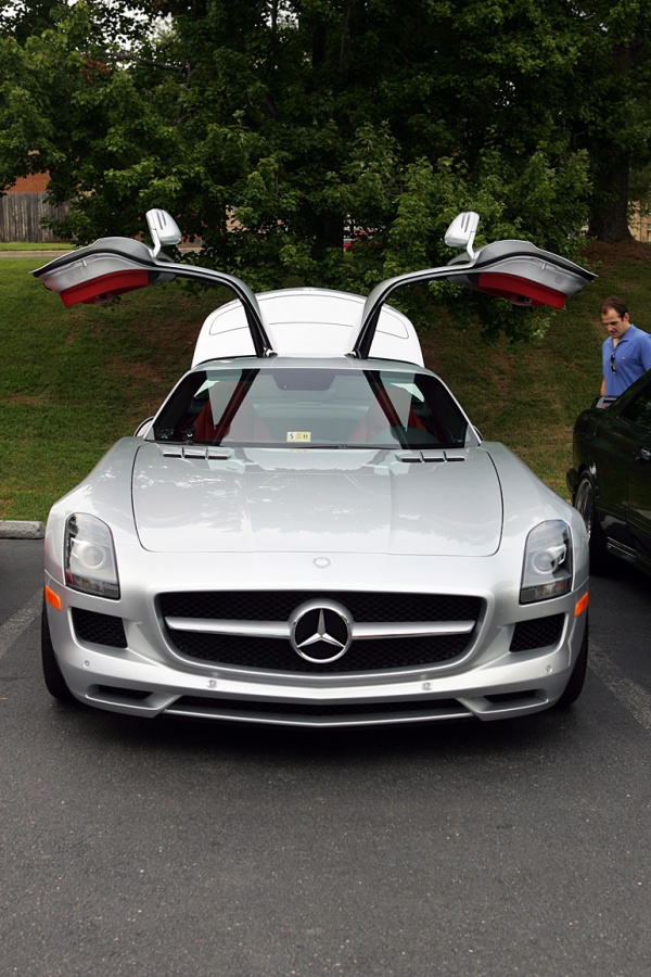 Name:  27-SLS63-Front.jpg
Views: 101
Size:  226.4 KB