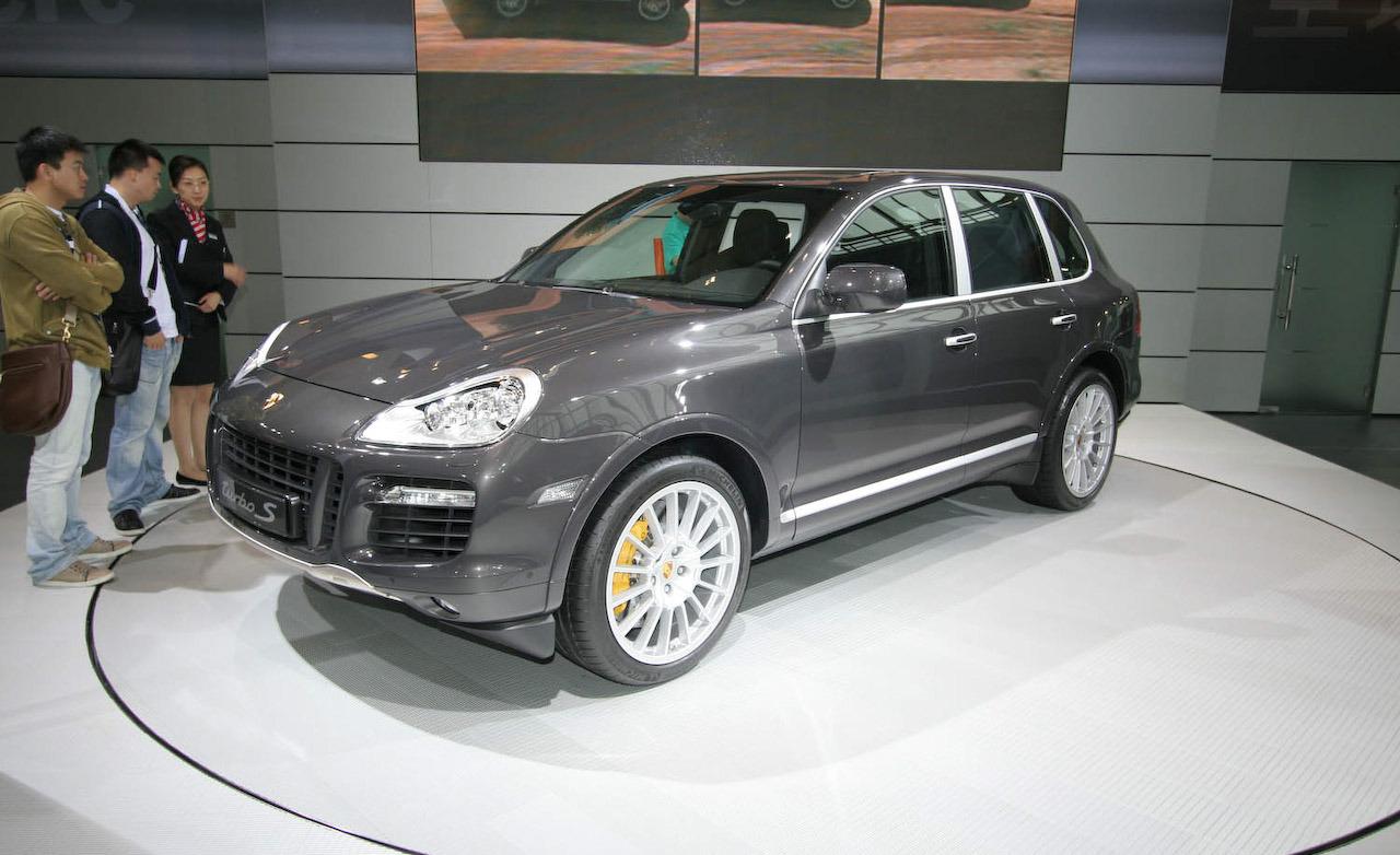 Looking At This 09 Cayenne Turbo S 6speedonline Porsche Forum And Luxury Car Resource