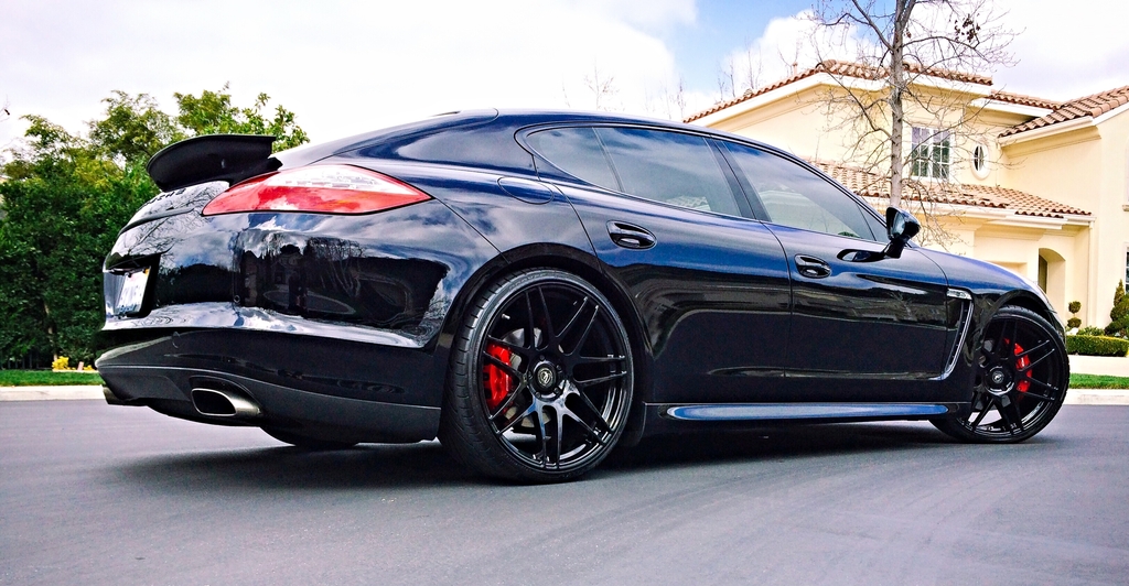 New Photos of my Panamera with H&R Springs and Forgestar F14 22" wheels