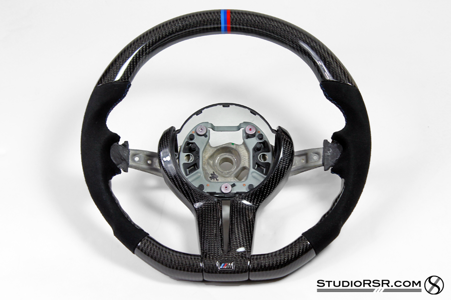 Name:  F80-M3-Carbon-Fiber-steering-wheel-1_zps7aqy1kan.png
Views: 159
Size:  460.0 KB