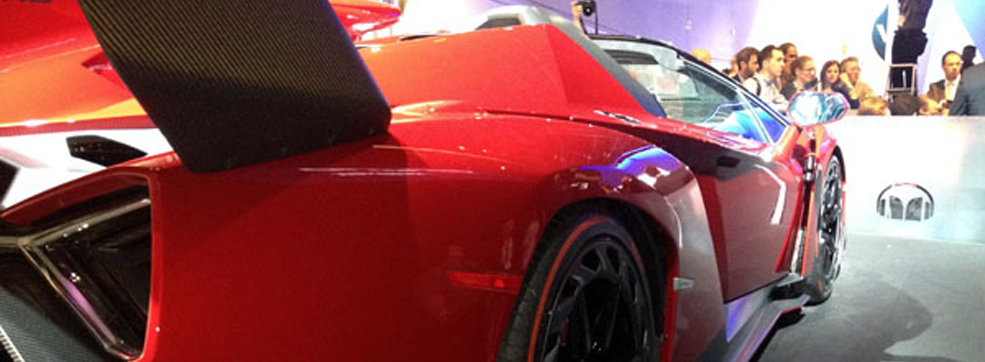 Lamborghini Veneno Roadster Sends Sonic Blast through 2014 International CES