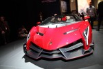 Lamborghini Veneno Roadster Sends Sonic Blast through 2014 International CES