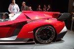 Lamborghini Veneno Roadster Sends Sonic Blast through 2014 International CES