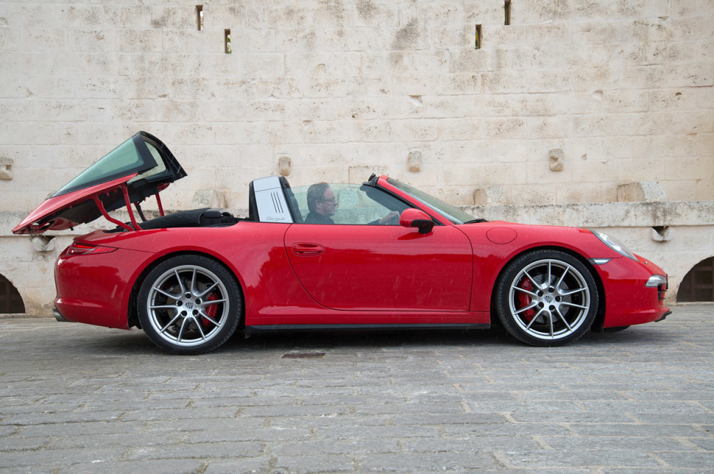 Porsche 911 Targa Р·РµР»РµРЅС‹Р№