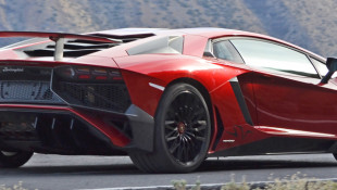 Sexy Lamborghini Aventador SV Spied Without Camo!