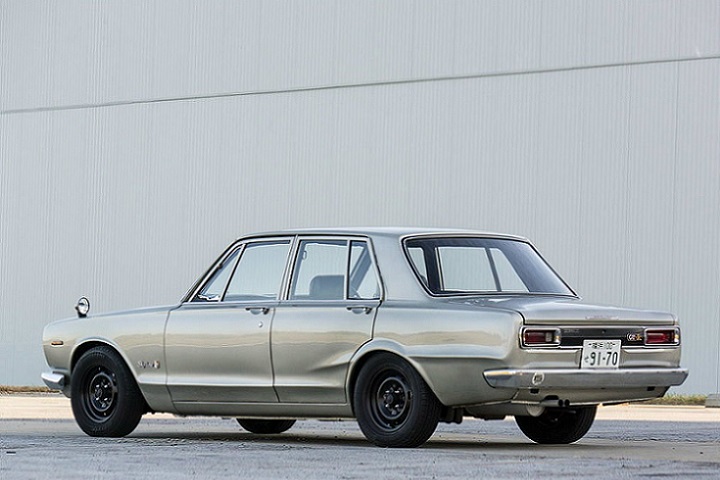 pristine-nissan-skyline-h-t-2000gt-r-heading-to-auction-without-reserve-photo-gallery_2