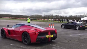 Veyron vs LaFerrari, Need We Say More?