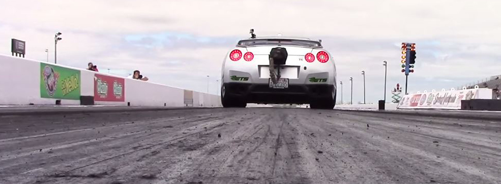 Watch a Nissan GT-R Destroy the Quarter Mile