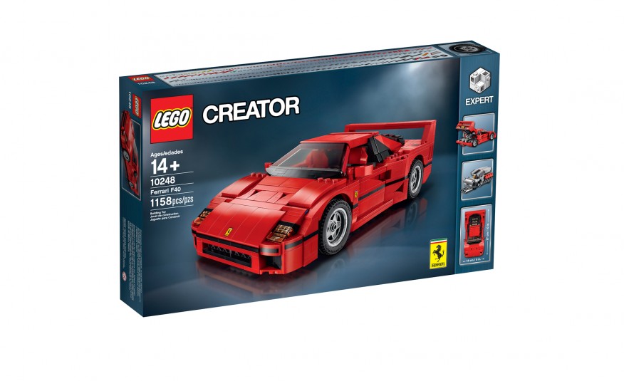 Lego-Ferrari-F40-115-876x535