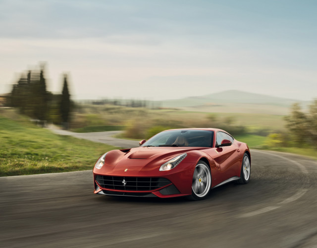 Ferrari-F12-Berlinetta-1