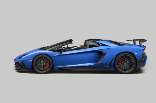 Lamborghini-Aventador-SV-Roadster-3