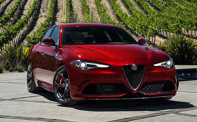 2017 Alfa Romeo Giulia Quadrifoglio Photo Gallery