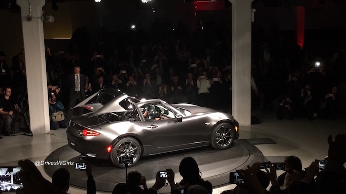 Mazda MX-5 Retractable Fastback