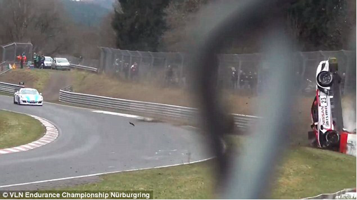 nurburgring-jann-crash