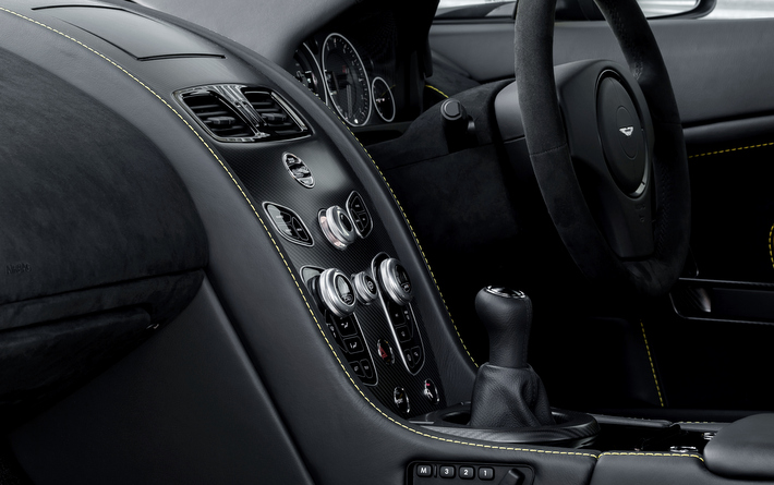 Aston Martin V12 Vantage S Manual