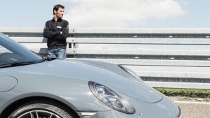 Former F1 Driver Shows Tennis Legends how to Drive a Porsche