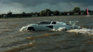 Amphibious Lamborghini Countach Replica Ready for the Summer