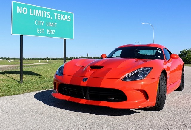 2016 Dodge Viper GTC: A Foreign Supercar That’s Made in America