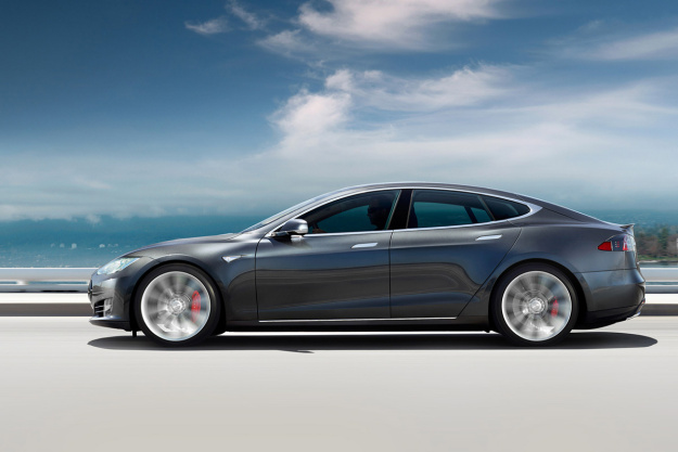 tesla-model-s-beach