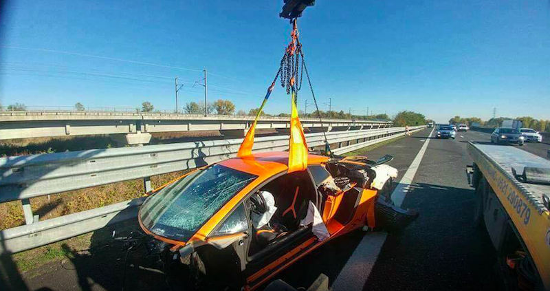 lambo-aventador-sv-crash-italy-1