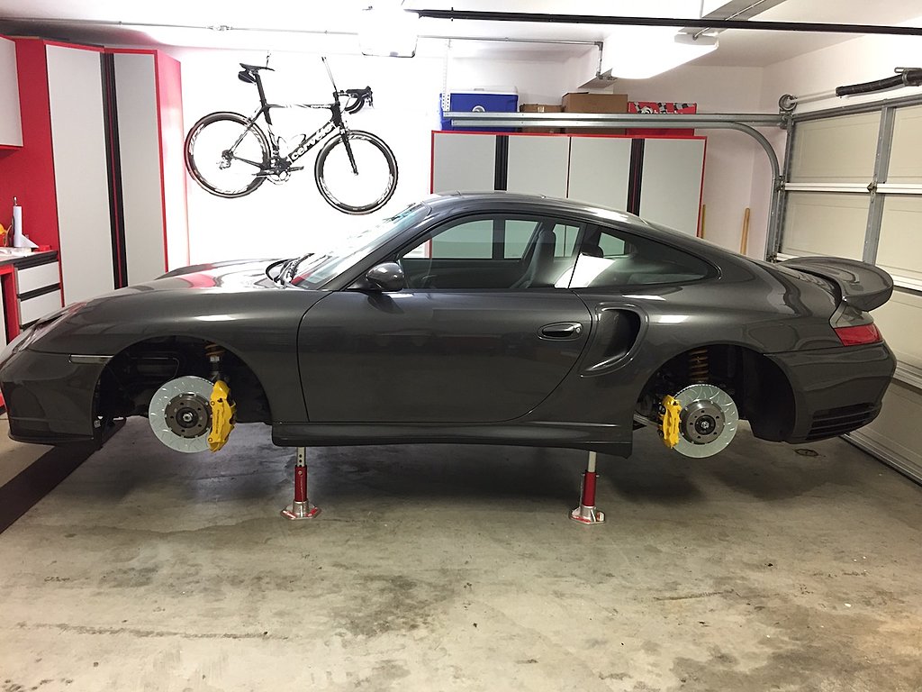 This Porsche 996TT’s Suspension & Brake Overhaul Is Practically NSFW