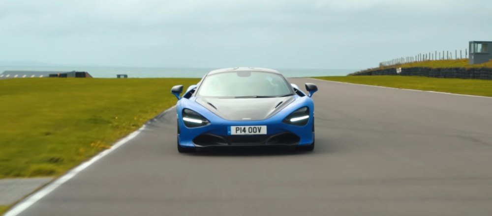 McLaren 720S Front