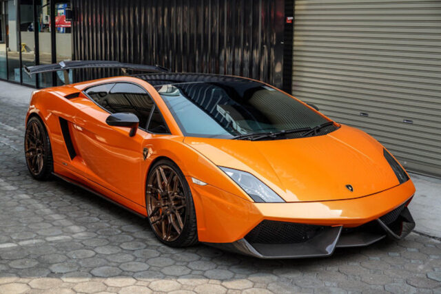 2020 Lamborghini Gallardo with an Armytrix active valve exhaust