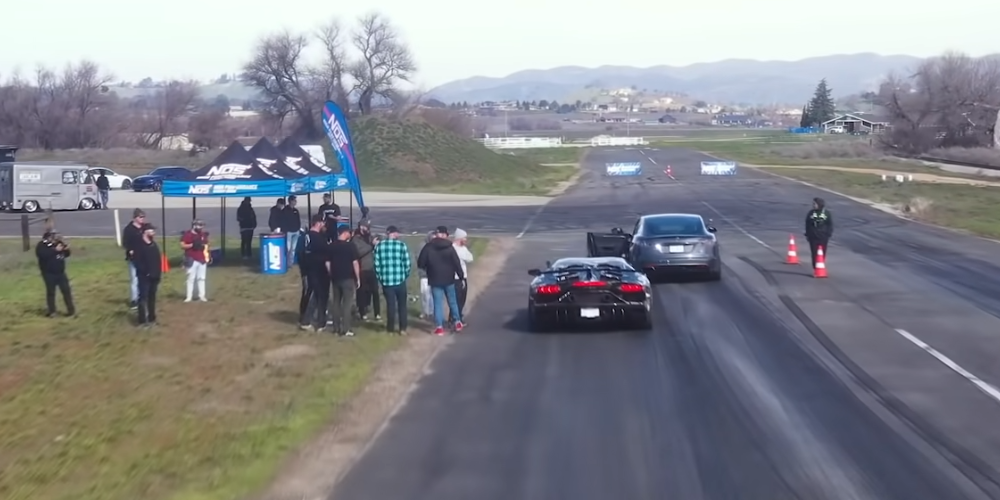 When Opposites Attract: Tesla Plaid v. Aventador SVJ Drag Race