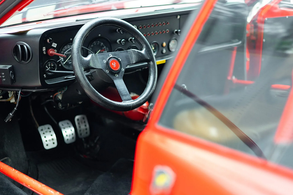 Lancia Rally 037 interior
