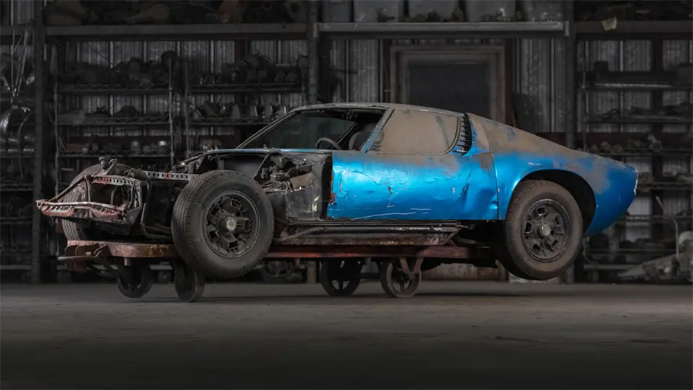 Abandoned Lamborghini Miura at The Junkyard in Los Angeles